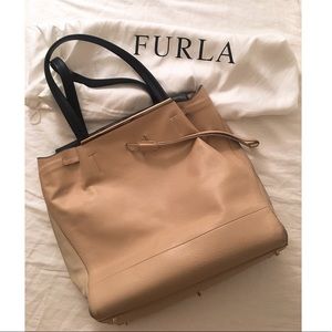 🌟SALE🌟Furla Black and nude tote bag